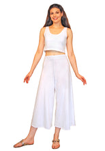 Load image into Gallery viewer, Relaxed Capri Pants
