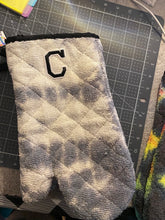 Load image into Gallery viewer, Oven Mitt Set
